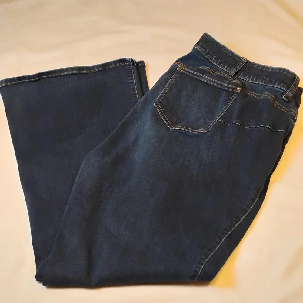 Torrid Bombshell Flare Dark Wash High Rise Jeans, 26R - Picture 3 of 9
